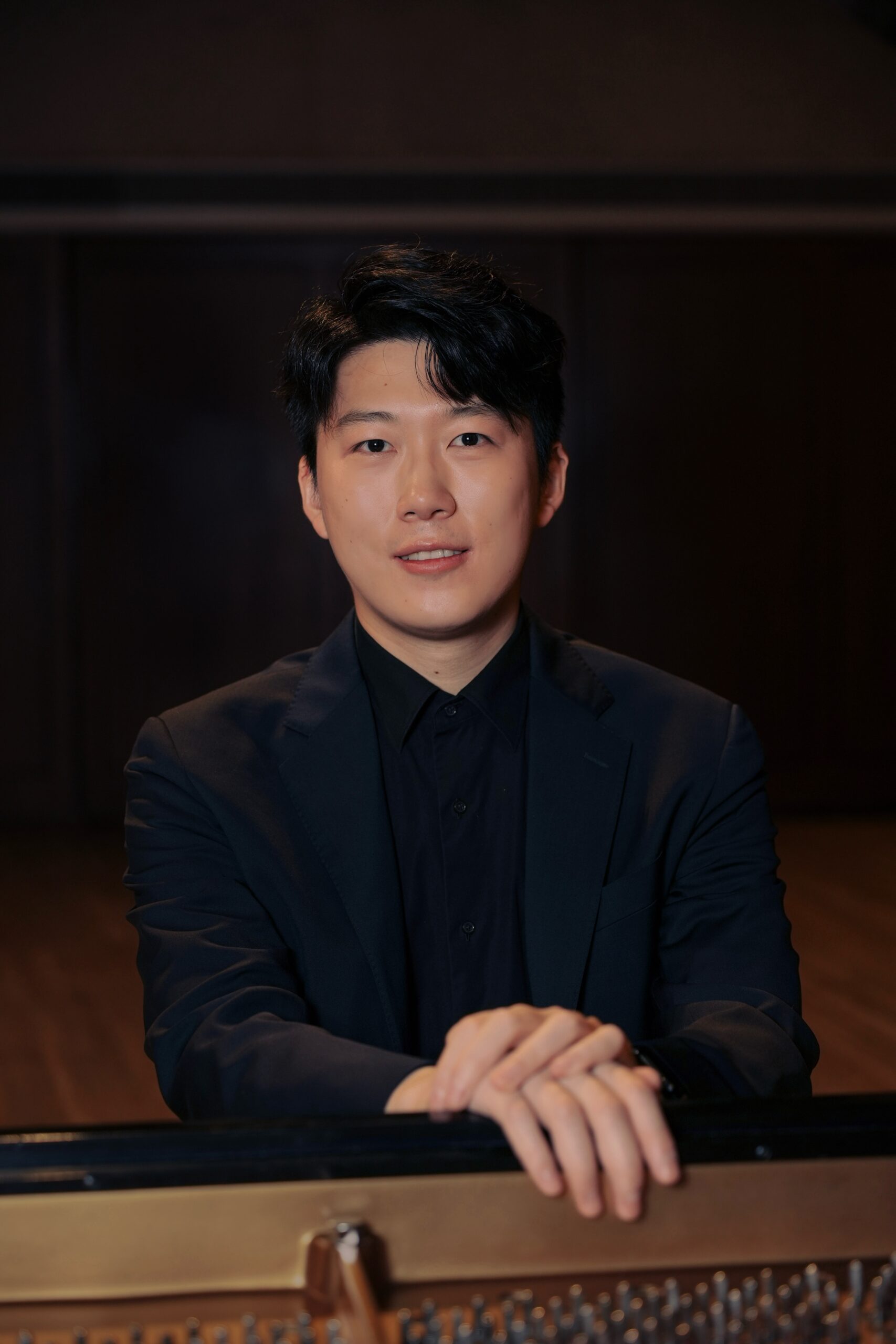 Image of: Yueqi Zhang